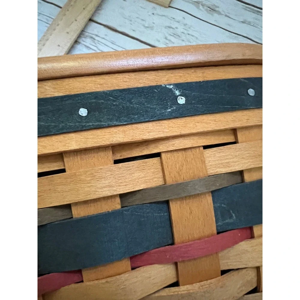 VTG Longaberger Basket Hexagon Natural Wood Lid Liner Blue Red 9in 2001
